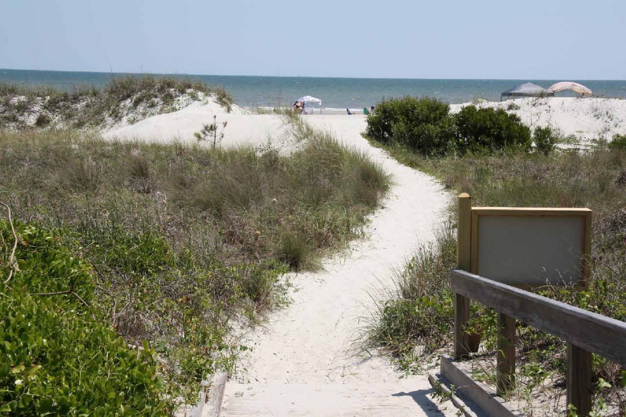 Ocean Villas Deluxe - Oceanfront Villa - Steps To Beach - Great Location - Heated Pool April Hilton Head Island Esterno foto